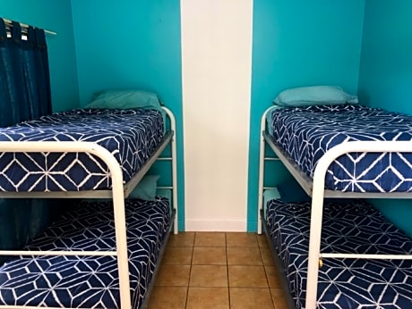 Bed in 4 Bed Dorm - Shared Bathrooms