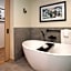Embassy Suites By Hilton Hotel Napa Valley