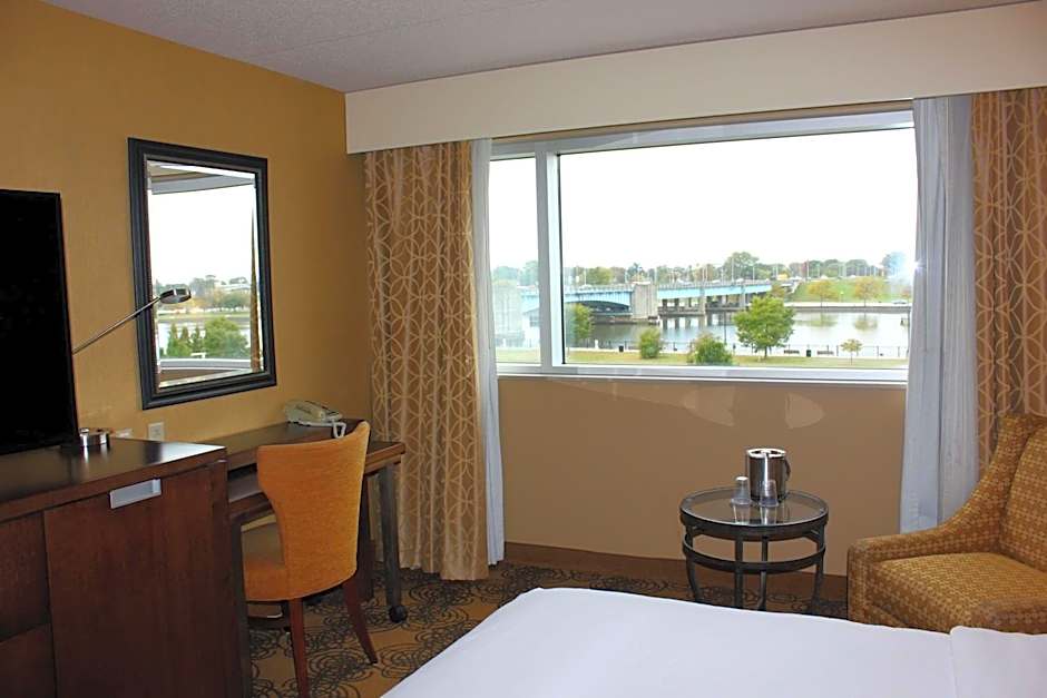 DoubleTree By Hilton Bay City Riverfront