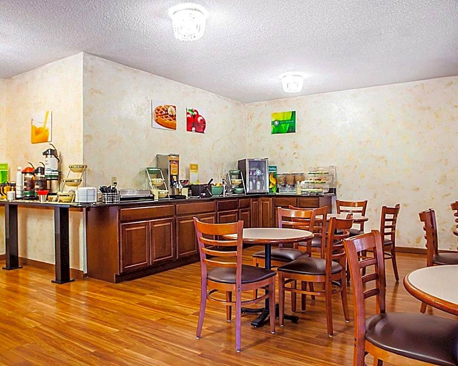 Quality Inn & Suites Champaign North - Urbana