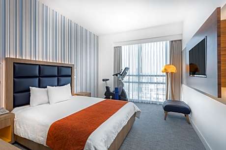 Deluxe Queen Room