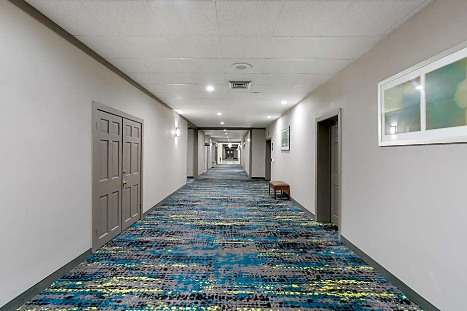 Eisenhower Hotel and Conference Center