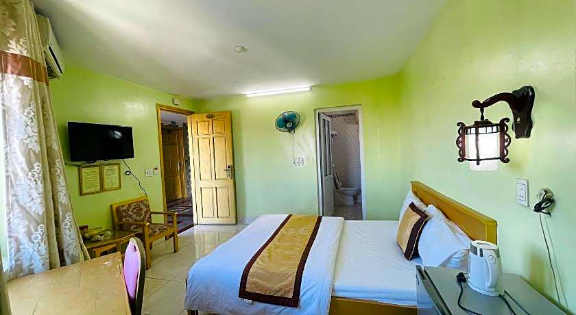 KHÁCH SẠN NGỌC LY 8