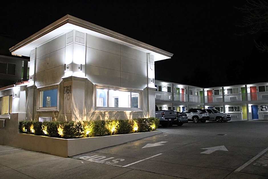 Signature Inn Berkeley