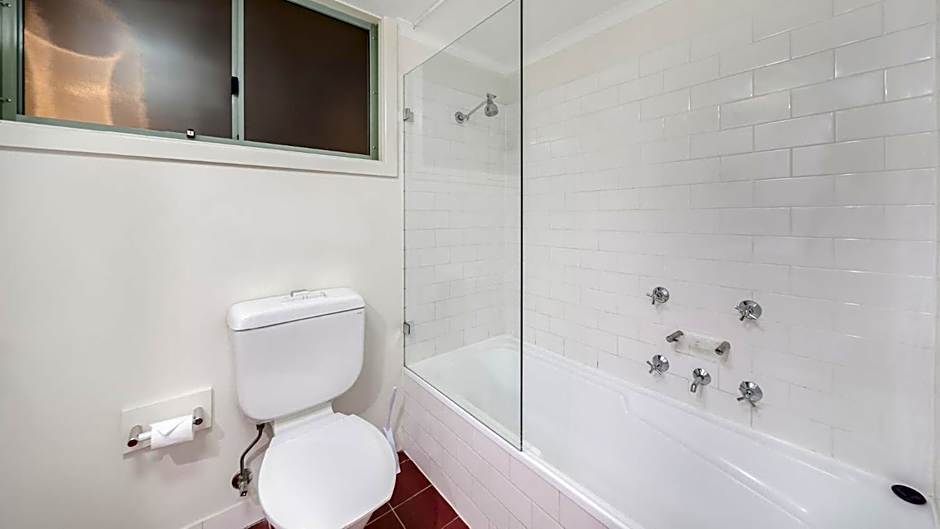 Oaks Sydney Goldsbrough Suites