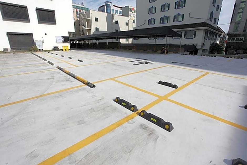 Cheonan K Hotel