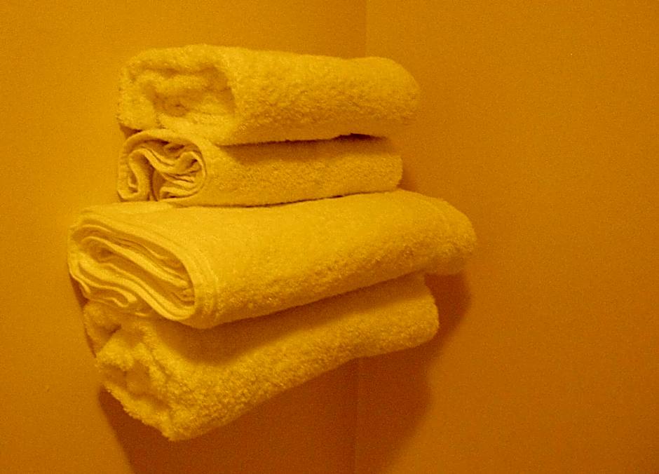 Hanover Hotel & McCartney's Bar