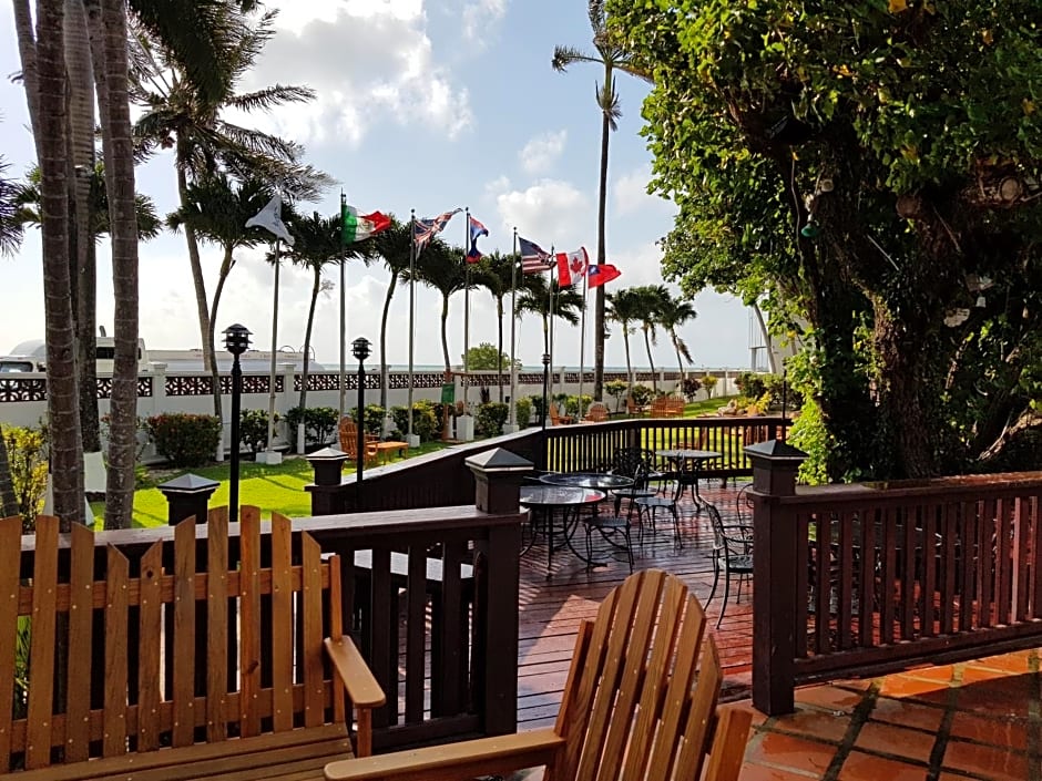 Radisson Fort George Hotel And Marina