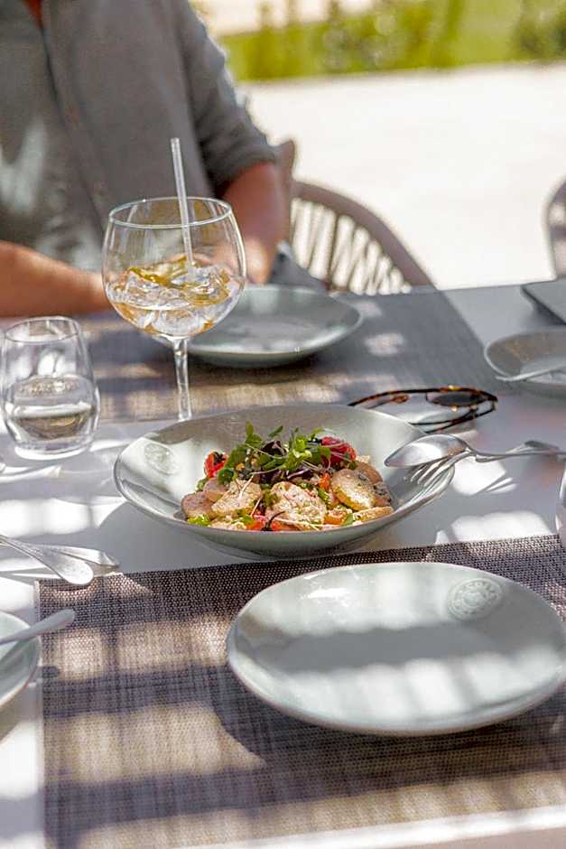 White Shell Beach Villas