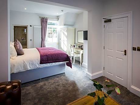 Luxury Suite - Town House