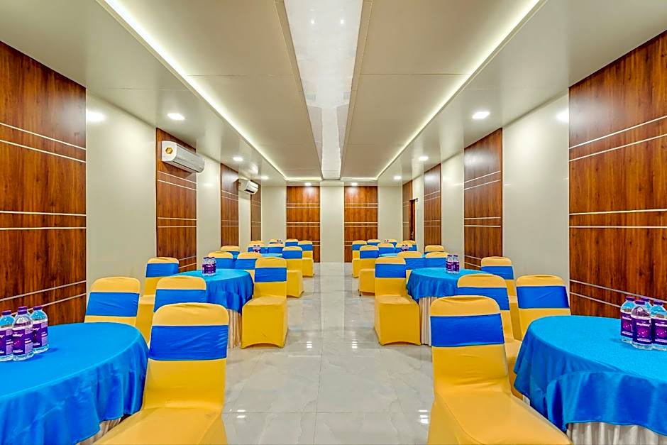 HOTEL SAPPHIRE By FAIR HOSPITALITY