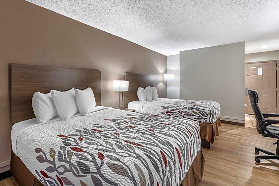 Red Roof Inn & Suites Sulphur Springs