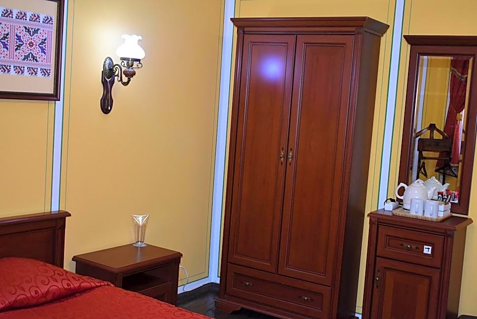 Family Hotel at Renaissance Square