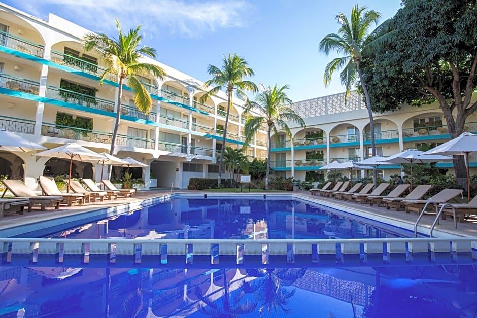 Hotel & Suites Villasol