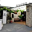 Riviera Hotel & Chalets