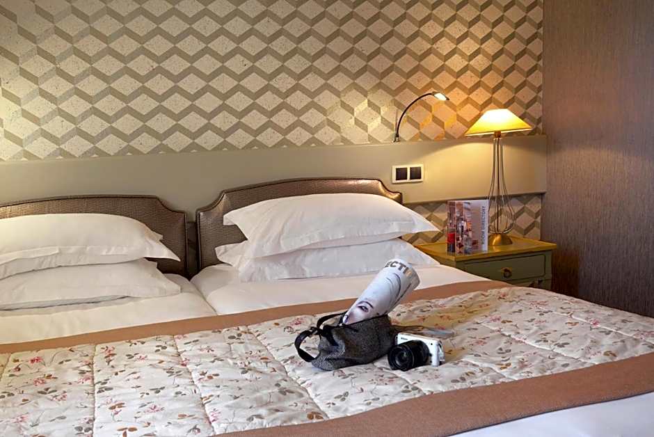 Hotel L'Yeuse - Les Collectionneurs