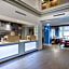 Holiday Inn Express & Suites Chicago-Midway Airport By IHG
