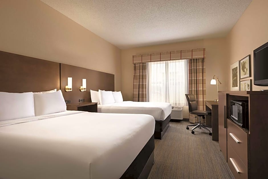Country Inn & Suites by Radisson, Forest Lake, MN