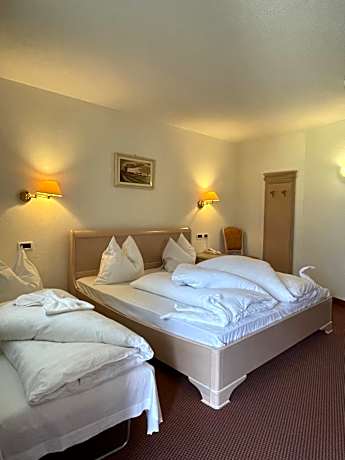 Comfort Quadruple Room