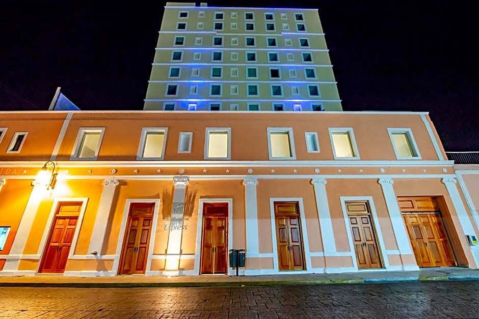 Holiday Inn Express Merida Centro By IHG