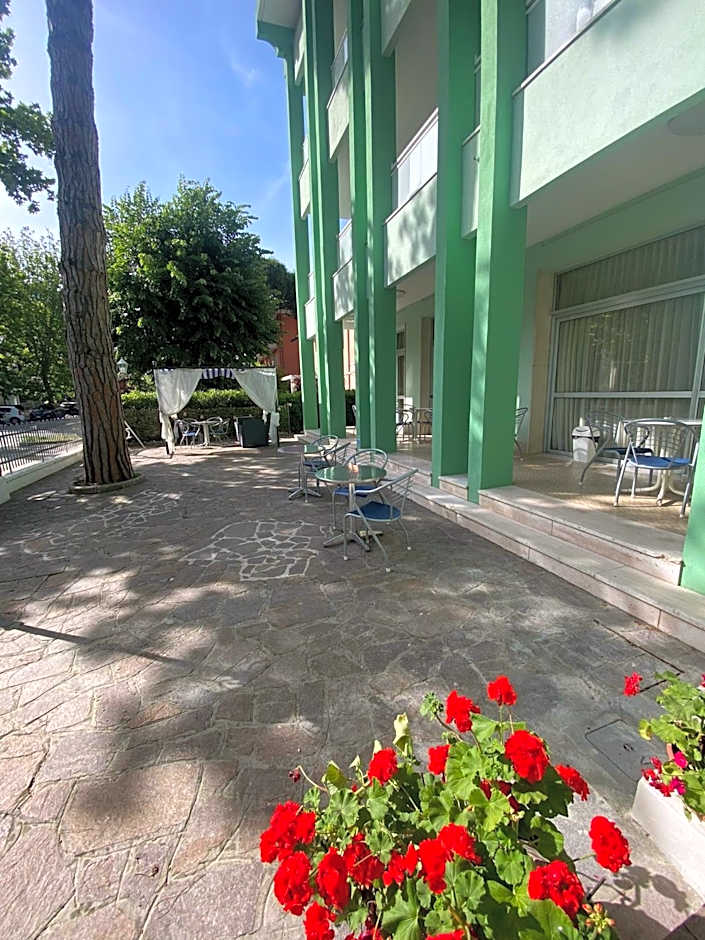 Hotel Gladys
