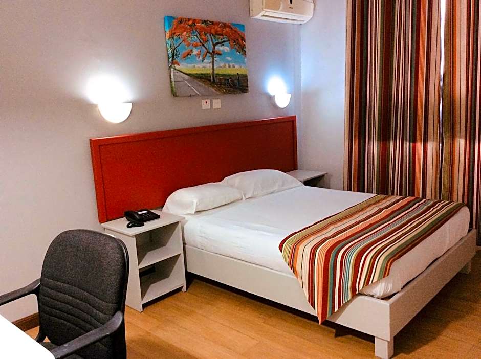 Champ de Mars B&B