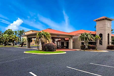 Super 8 by Wyndham Savannah
