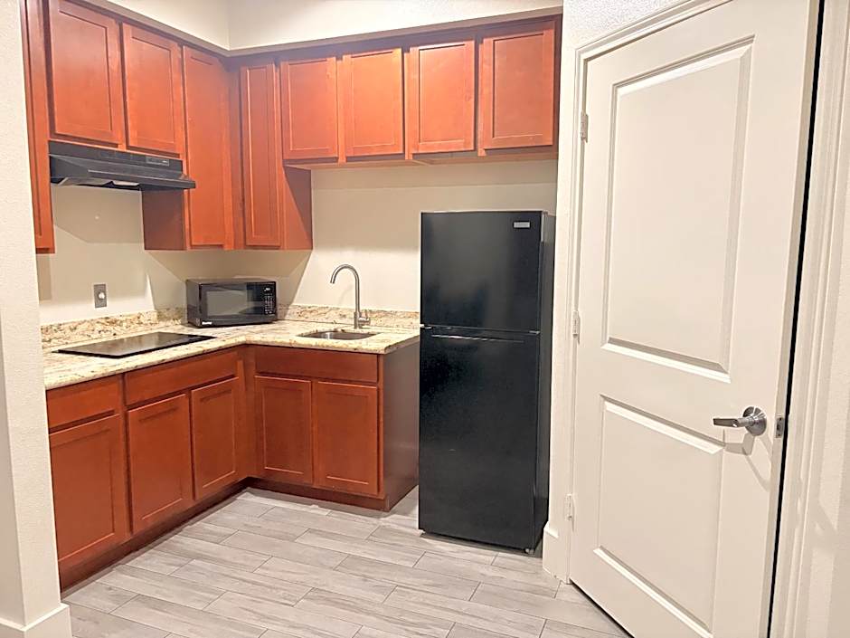 Americas Best Value Inn & Suites Houston Veterans Memorial