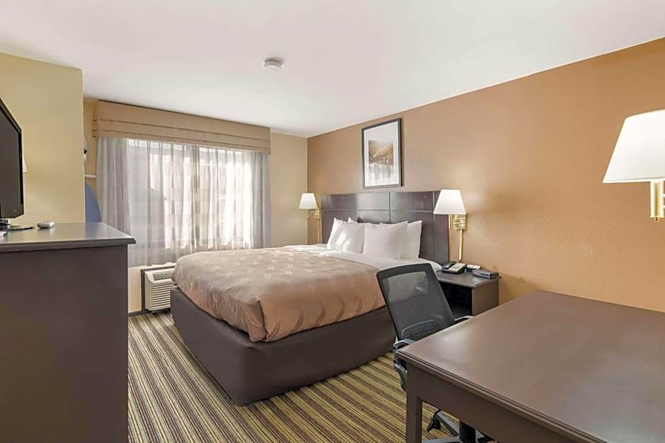Quality Inn Clovis