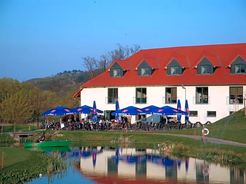 Apartments Golfpark Schlossgut Sickendorf