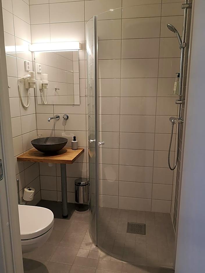 Senja Fjordhotell and Apartments