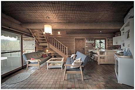 Apartment with Lake View