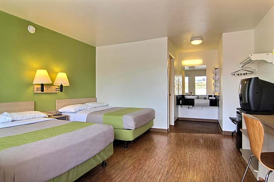 Motel 6-Albuquerque, NM - Midtown