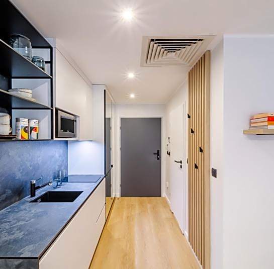 Poznań Plac Wolności 6 Bond