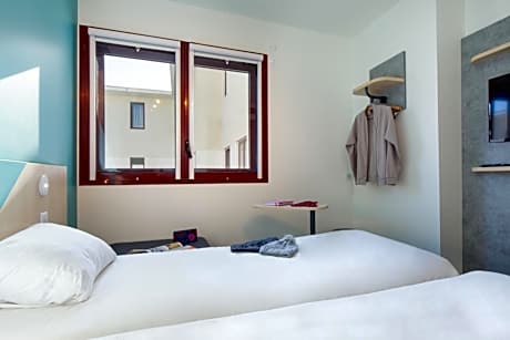 Room with Double or Twin Beds