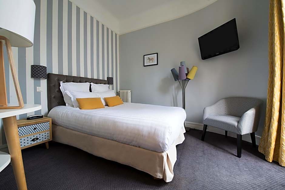 Hotel Des Batignolles