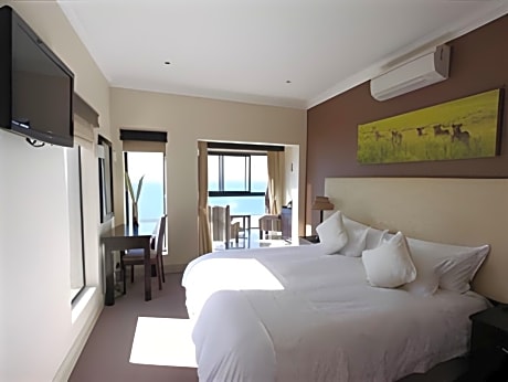 Mafunyane Double Or Twin - Corner Suite