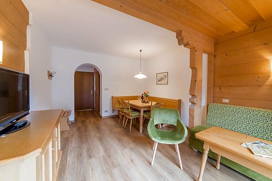 Pension Apartments Pardell