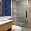 Spark by Hilton Montreal Brossard