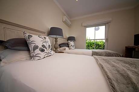 Standard Double Room - 77 Reservoir Street