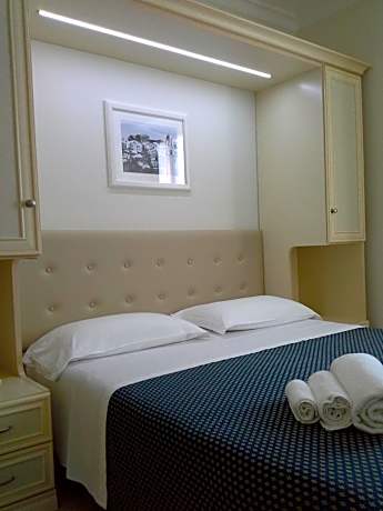 Small Double Room with Internal Bathroom