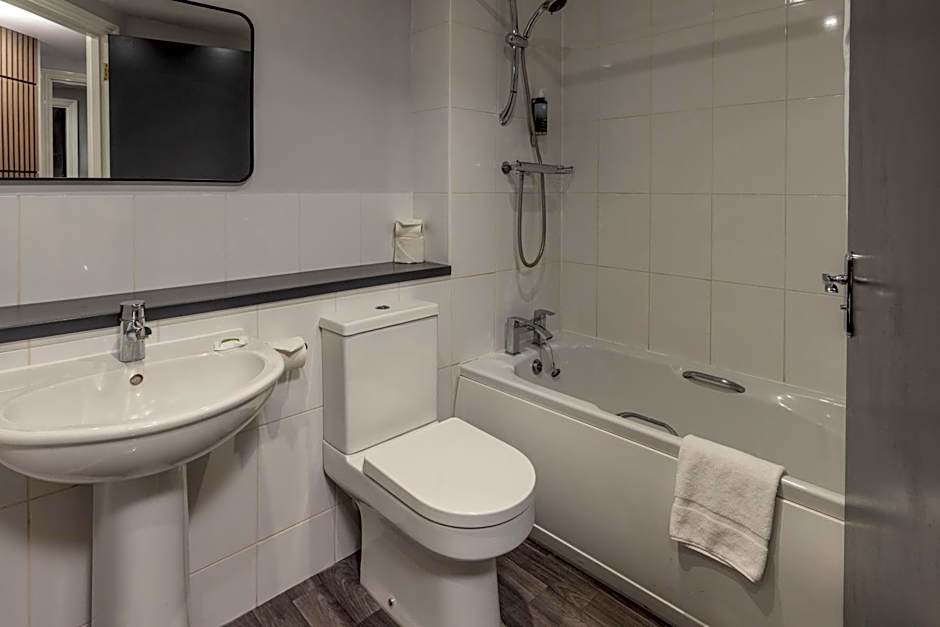 Best Western Claydon Hotel