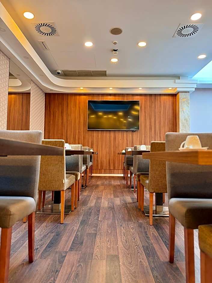 Masa Hotel Almirante