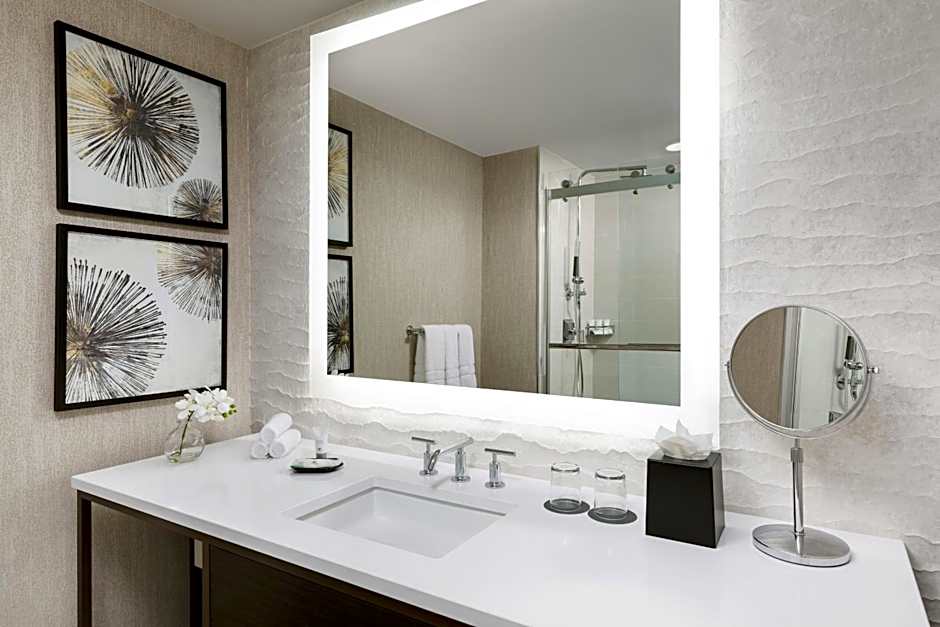 THE WESTIN NEW ORLEANS
