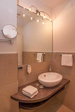 Superior Double Room with Balcony