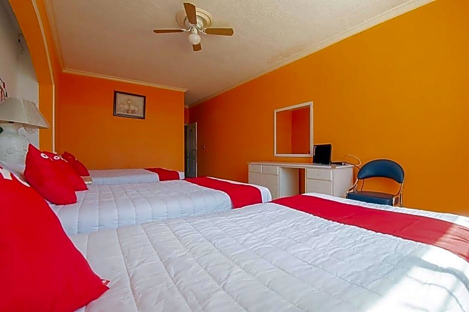 OYO Hotel Casino Del Valle