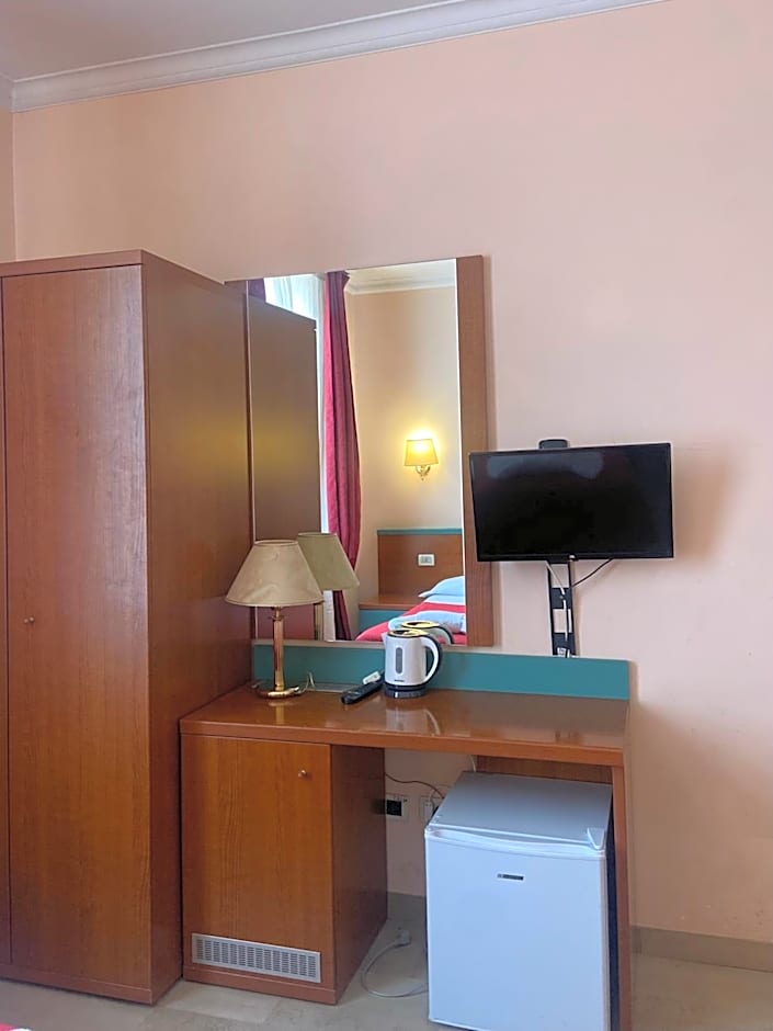 Hotel Center 3
