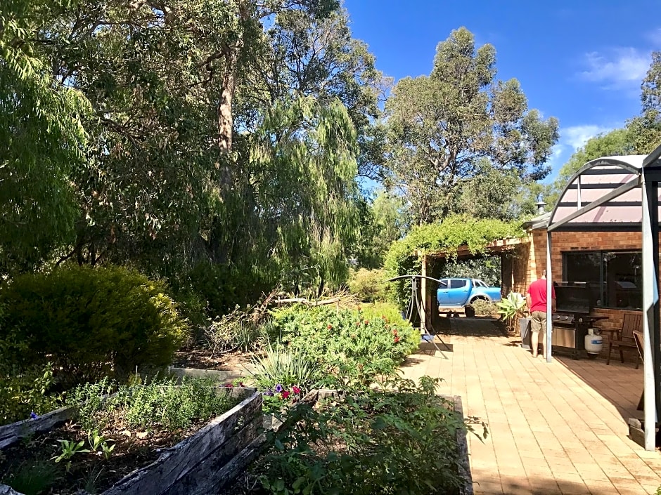 Little Shangri-La B&B
