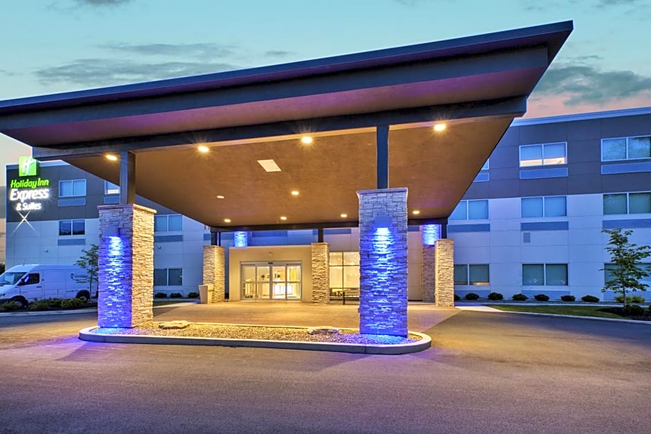 Holiday Inn Express & Suites New Castle