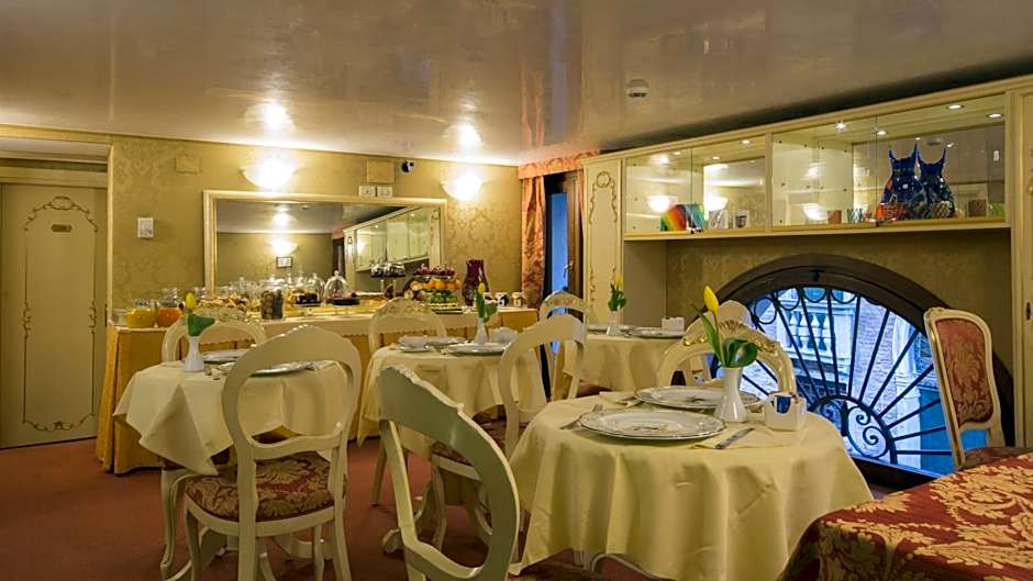 Hotel Becher